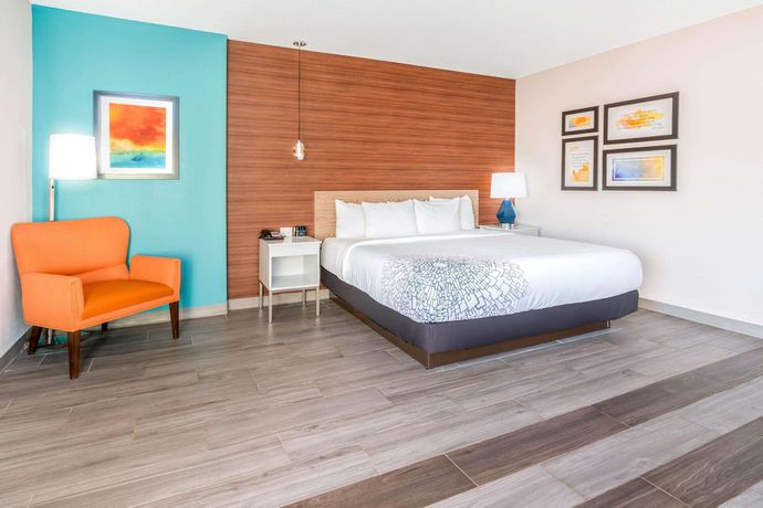 Imagen de la habitación del Hotel La Quinta by Wyndham Oklahoma City Airport. Foto 5