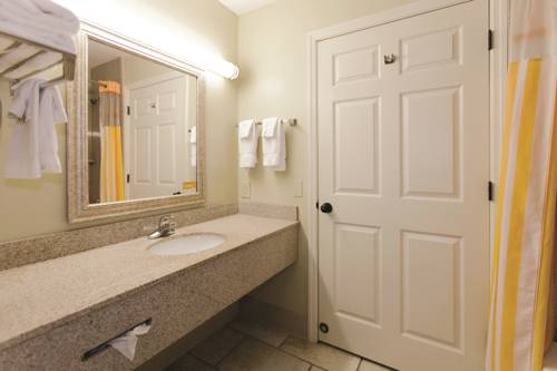 Imagen de la habitación del Hotel La Quinta by Wyndham PCB Coastal Palms. Foto 9