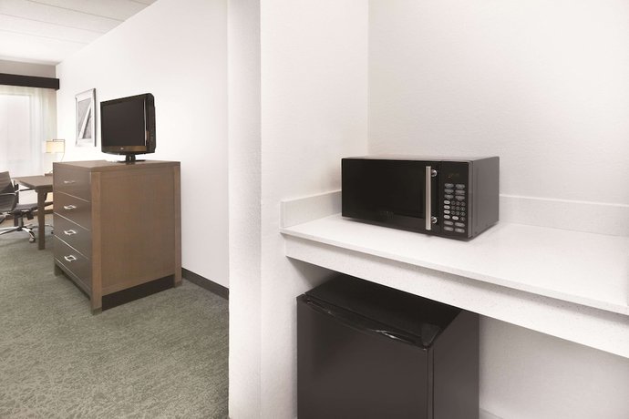 Imagen de la habitación del Hotel La Quinta by Wyndham Philadelphia Airport. Foto 6