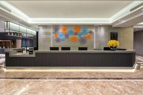 Imagen general del Hotel La Quinta by Wyndham Qionghai Yinhai. Foto 1