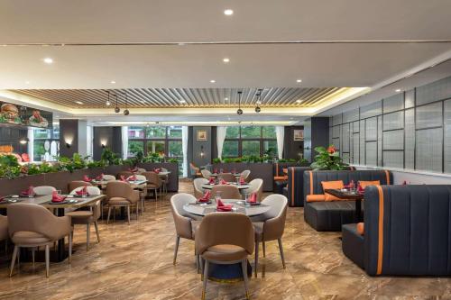 Imagen general del Hotel La Quinta by Wyndham Qionghai Yinhai. Foto 7