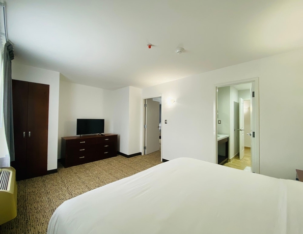 Imagen de la habitación del Hotel La Quinta by Wyndham Reynosa. Foto 9
