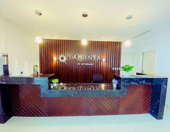 Imagen de los interiores del Hotel La Quinta by Wyndham Reynosa. Foto 18
