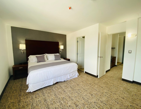 Imagen de la habitación del Hotel La Quinta by Wyndham Reynosa. Foto 13