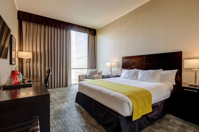 Imagen de la habitación del Hotel La Quinta by Wyndham Santiago Aeropuerto. Foto 10