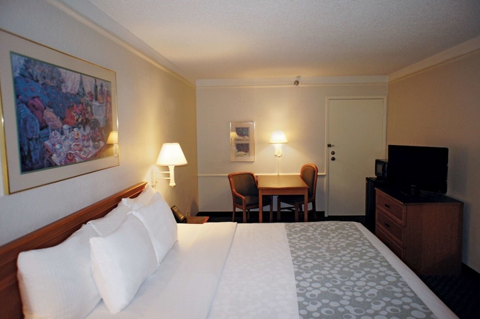 Imagen de la habitación del Hotel La Quinta by Wyndham St Petersburg-Clearwater. Foto 11