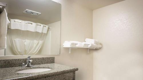 Imagen de la habitación del Hotel La Quinta by Wyndham Wenatchee. Foto 7