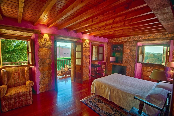 Imagen de la habitación del Hotel La Quintana De Vald&eacute;s. Foto 7