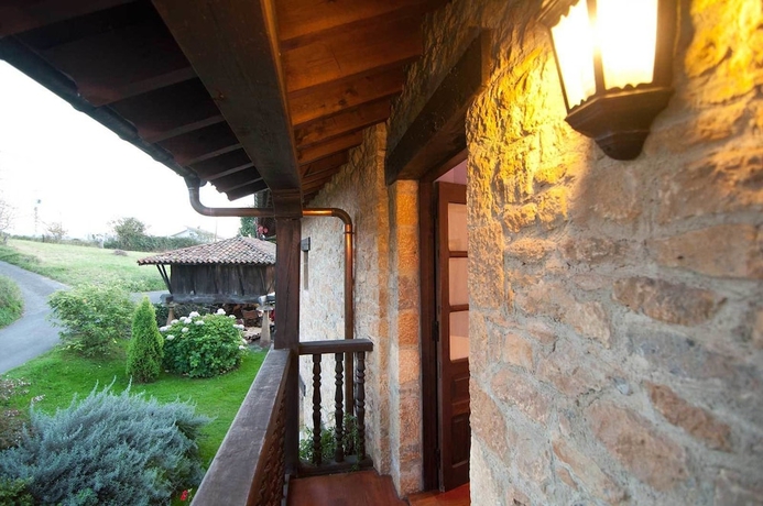 Imagen de la habitación del Hotel La Quintana De Vald&eacute;s. Foto 8