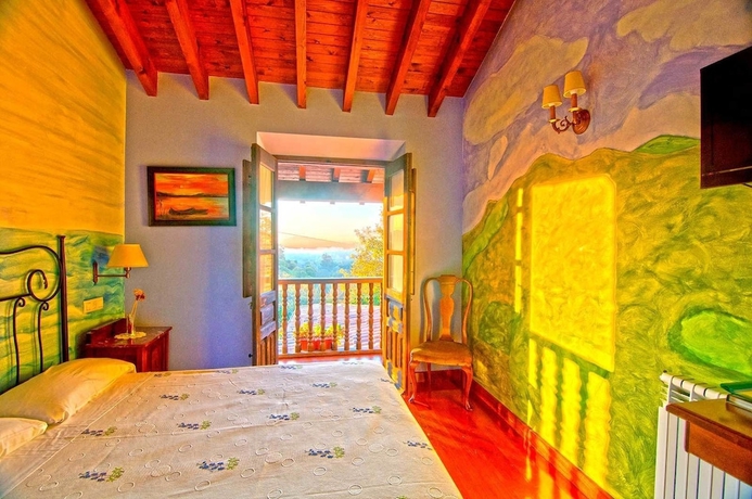 Imagen de la habitación del Hotel La Quintana De Vald&eacute;s. Foto 10