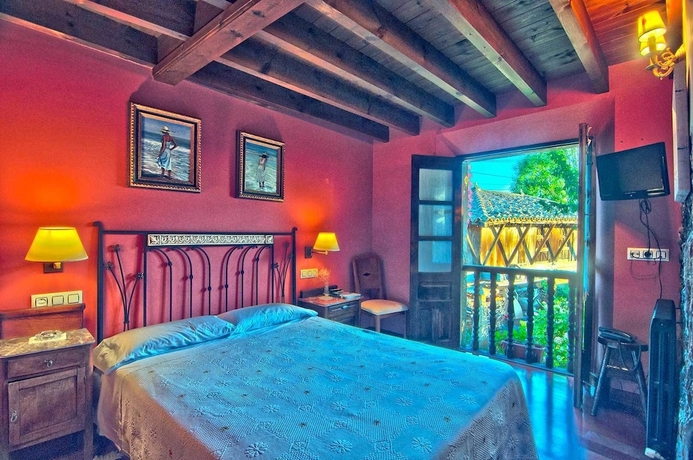 Imagen de la habitación del Hotel La Quintana De Vald&eacute;s. Foto 11