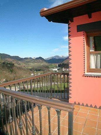 Imagen de los exteriores del Hotel La Quintana De Villar. Foto 11