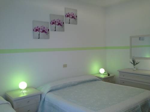 Imagen de la habitación del Hotel La Rama. Foto 12