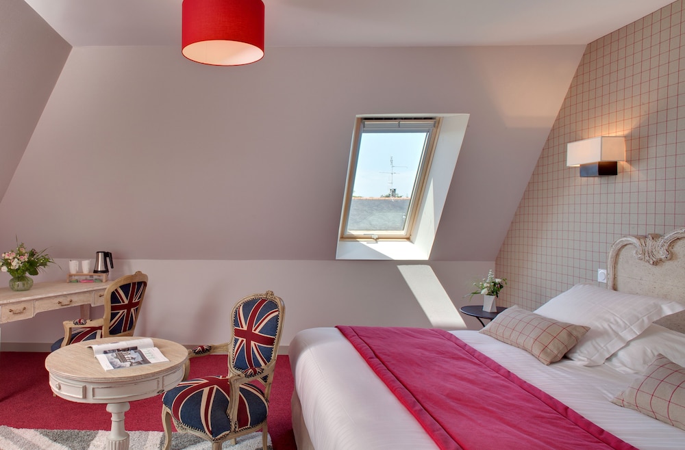 Imagen de la habitación del Hotel La Ramade. Foto 6