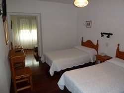 Imagen de la habitación del Hotel La Rambla. Foto 19