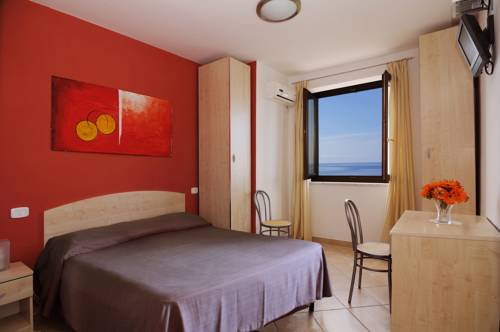 Imagen de la habitación del Hotel La Rampa. Foto 5