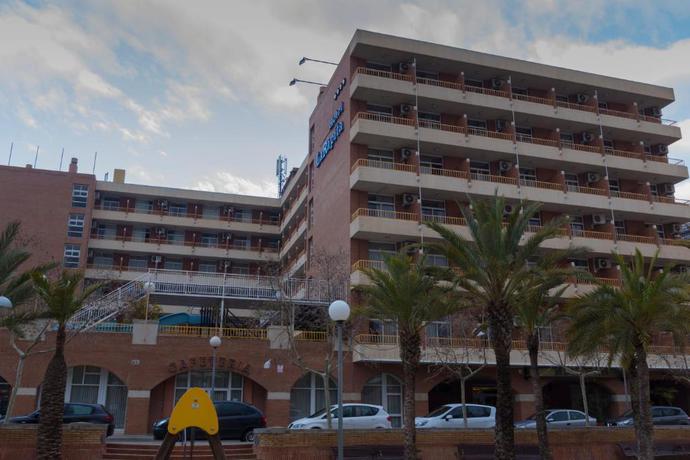 Imagen de los exteriores del Hotel La Rapita. Foto 9