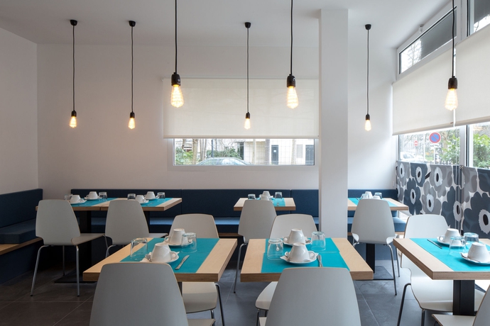 Imagen del bar/restaurante del Hotel La R&eacute;gence, Courbevoie. Foto 4