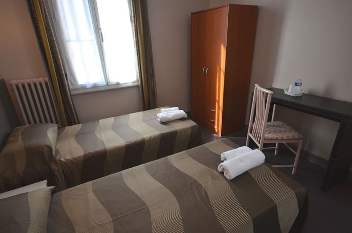 Imagen de la habitación del Hotel La R&eacute;gence, Lourdes. Foto 3