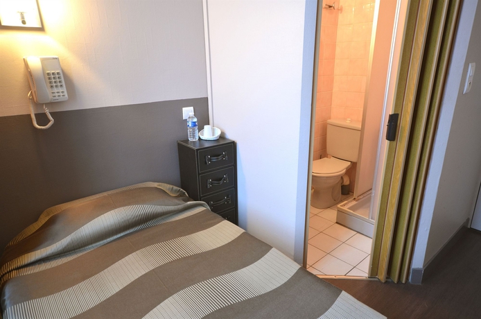 Imagen de la habitación del Hotel La R&eacute;gence, Lourdes. Foto 5