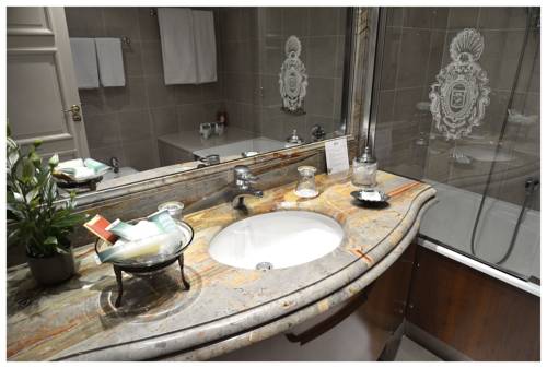 Imagen de la habitación del Hotel La Réserve De Beaulieu Hôtel & Spa. Foto 4