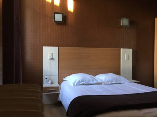 Imagen de la habitación del Hotel La R&eacute;serve De Brive. Foto 11