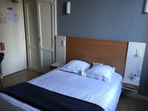 Imagen de la habitación del Hotel La R&eacute;serve De Brive. Foto 15