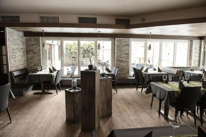 Imagen general del Hotel La Réserve, ST. NIKLAUS. Foto 8