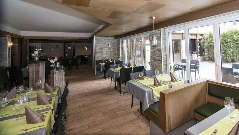 Imagen general del Hotel La Réserve, ST. NIKLAUS. Foto 13