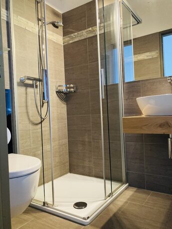 Imagen de la habitación del Hotel La Réserve, ST. NIKLAUS. Foto 15