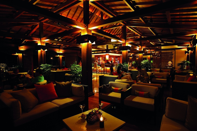 Imagen del bar/restaurante del Hotel La R&eacute;sidence D'angkor. Foto 7