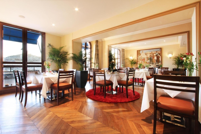 Imagen del bar/restaurante del Hotel La Résidence Du Vieux Port. Foto 8