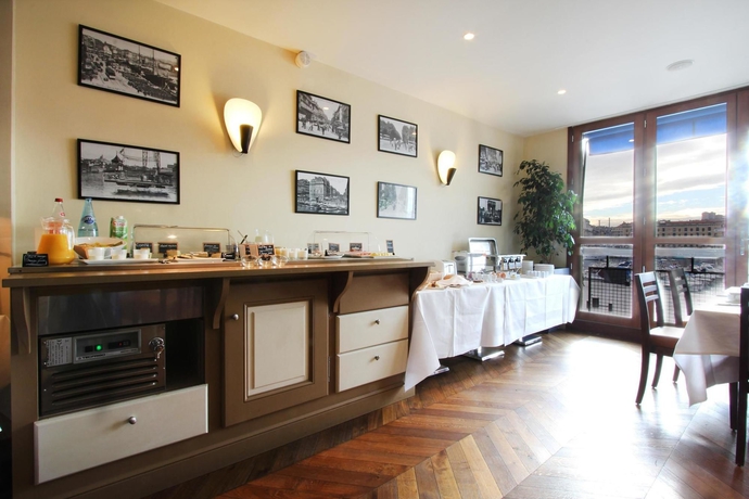 Imagen del bar/restaurante del Hotel La Résidence Du Vieux Port. Foto 9