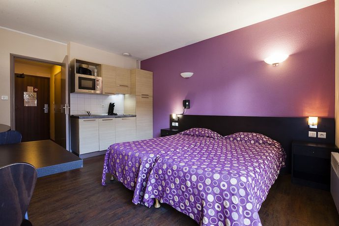 Imagen de la habitación del Hotel La R&eacute;sidence Le Grand T&eacute;tras. Foto 6