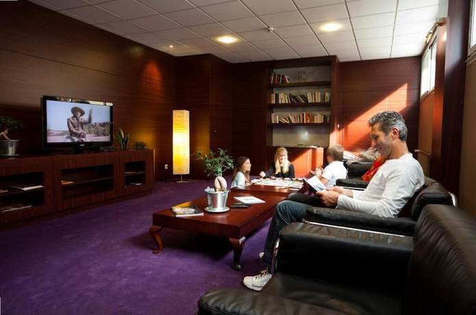 Imagen de la habitación del Hotel La R&eacute;sidence Le Grand T&eacute;tras. Foto 9