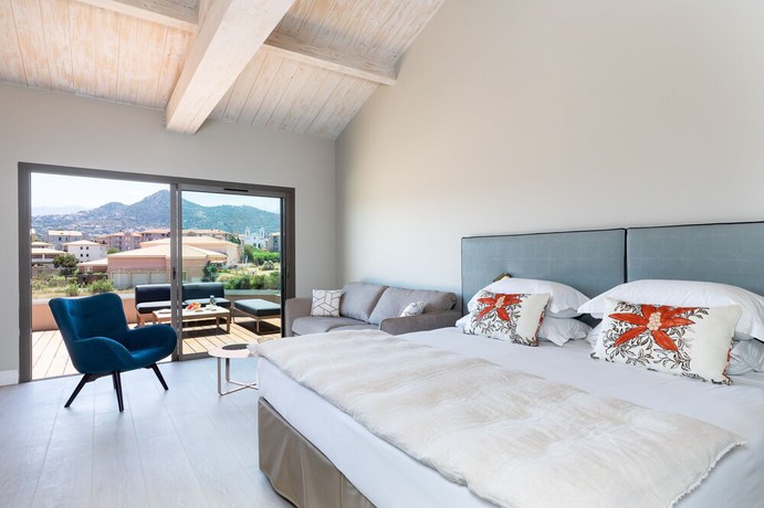 Imagen de la habitación del Hotel La Résidence Santa Maria. Foto 14