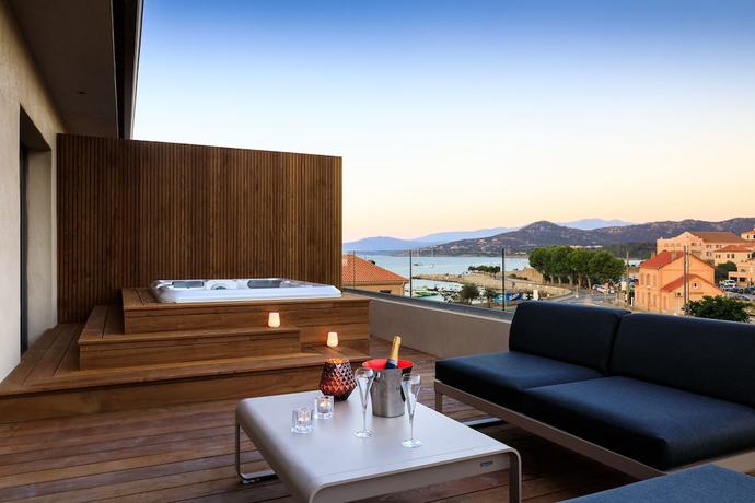 Imagen de la habitación del Hotel La Résidence Santa Maria. Foto 16