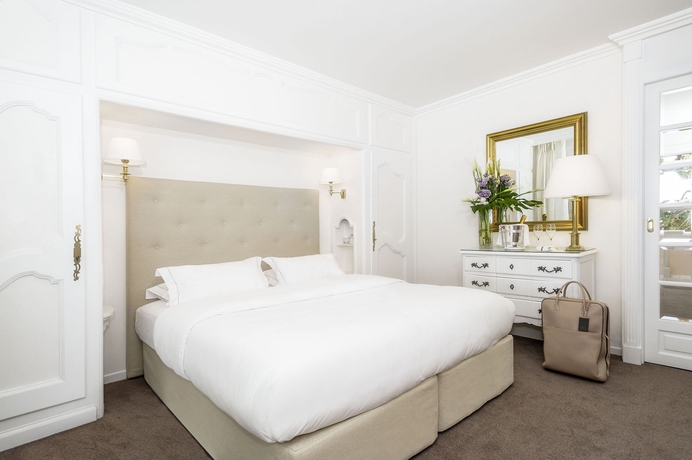 Imagen de la habitación del Hotel La R&eacute;sidence de La Pin&egrave;de. Foto 12