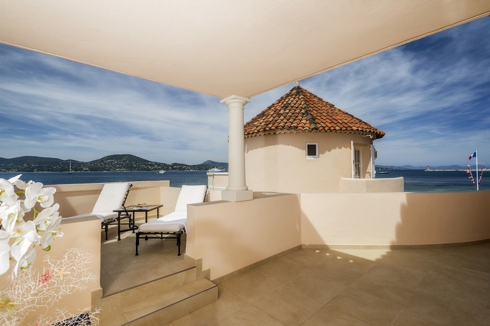 Imagen de los exteriores del Hotel La R&eacute;sidence de La Pin&egrave;de. Foto 16