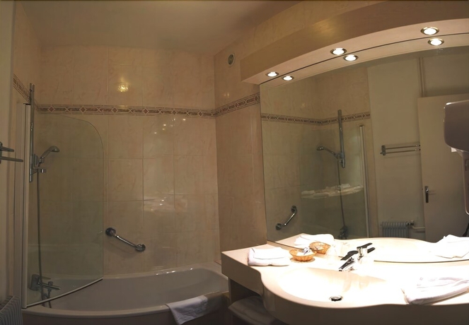 Imagen de la habitación del Hotel La Redoute. Foto 10