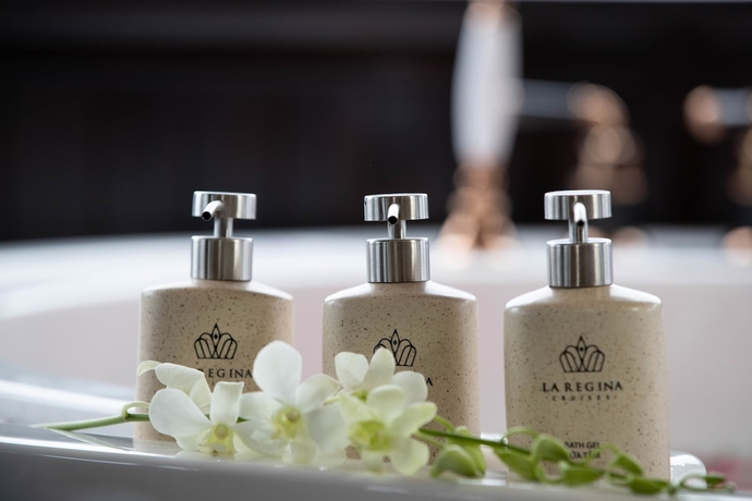 Imagen de la habitación del Hotel La Regina Legend Cruise. Foto 14