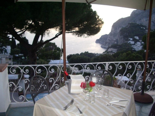 Imagen de los exteriores del Hotel La Reginella. Foto 2