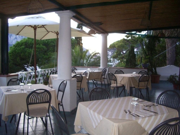 Imagen del bar/restaurante del Hotel La Reginella. Foto 1