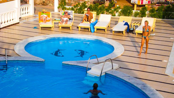 Imagen de la piscina del Hotel La Reine, Dahab. Foto 7