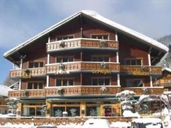 Imagen general del Hotel La Reine Des Alpes. Foto 1