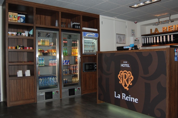 Imagen de los interiores del Hotel La Reine. Foto 19