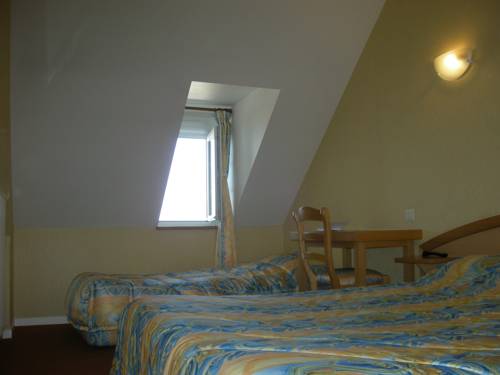 Imagen de la habitación del Hotel La Renaissance, Cherbourg. Foto 8