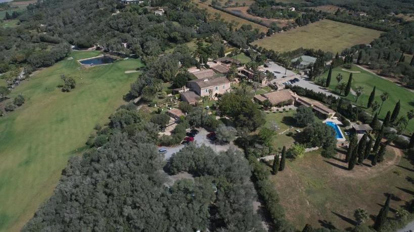 Imagen de los exteriores del Hotel La Reserva Rotana. Foto 5