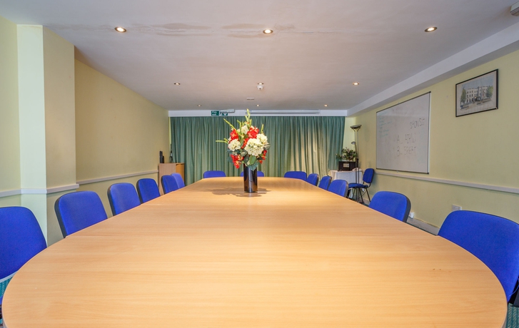 Imagen de los interiores del Hotel La Reserve, Londres. Foto 14