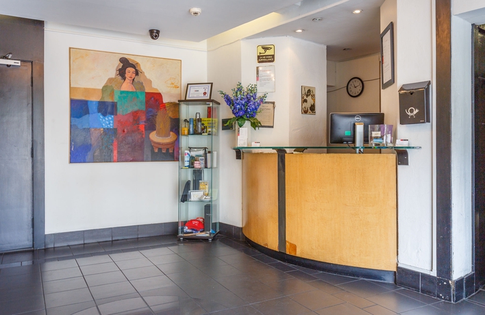 Imagen de los interiores del Hotel La Reserve, Londres. Foto 15